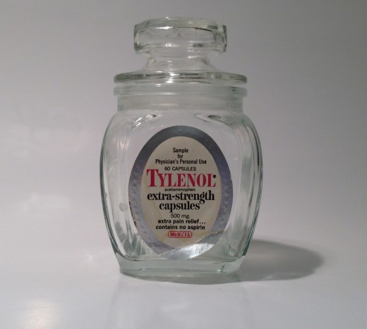 TYLENOL® physician’s sample bottle from circa 1978.  
