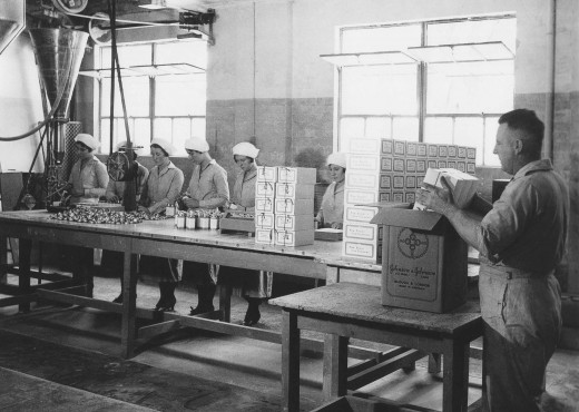 Manufacturing at the Johnson & Johnson operating company in Australia, 1931.  Photo courtesy of Johnson & Johnson, 75 Years of Caring, Australia and New Zealand, by Peter Donovan, 2006.