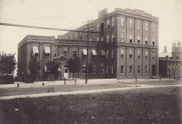 Johnson & Johnson Offices and Shipping Department 1901